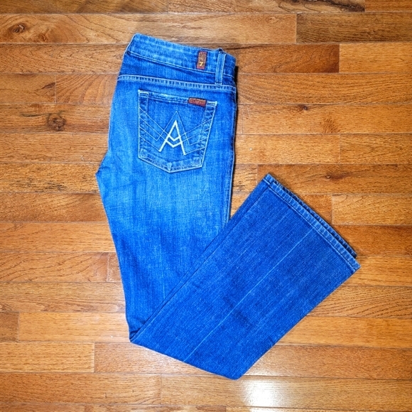 7 For All Mankind Size 29 'A' Pocket Flare Leg Jeans Women's - Picture 1 of 11